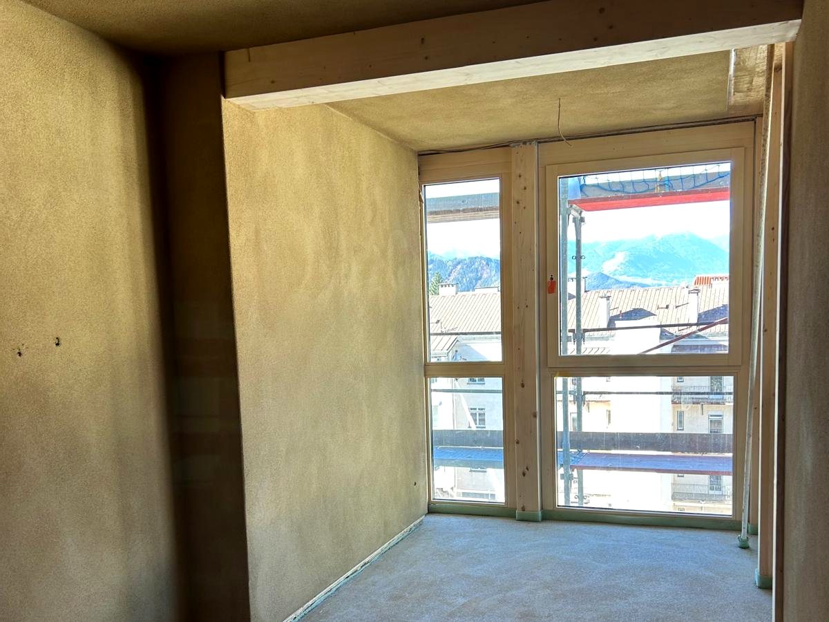 Fertige Lehmoberflächen in der Holzaufstockung